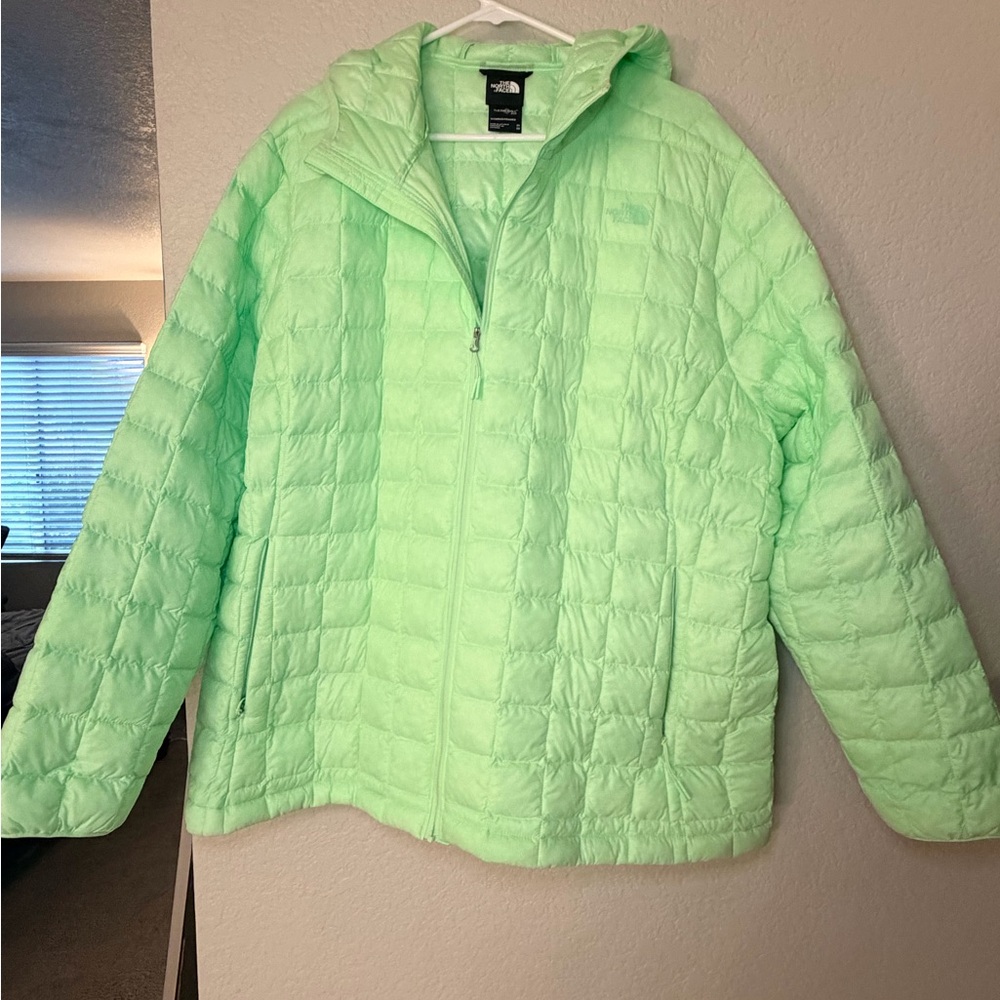 The North Face Women's Light Green Thermoball Eco Puffer Jacket Size 3X